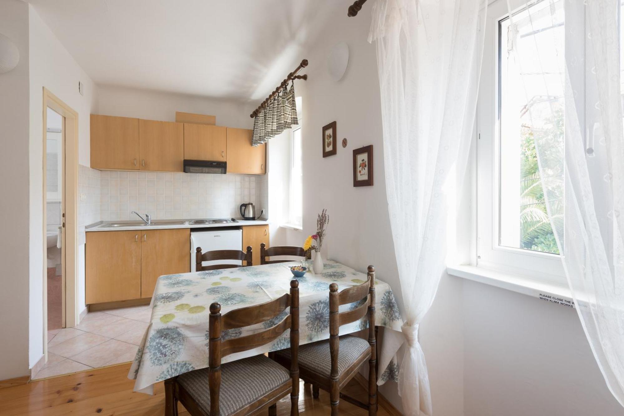 Apartments Mirakul マリ・ロシニュ 部屋 写真